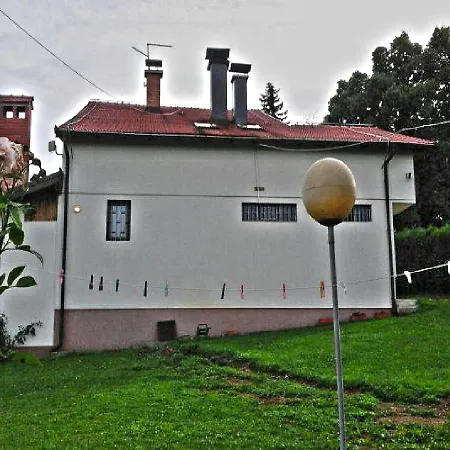 Nyaraló Holiday Al-hambra *